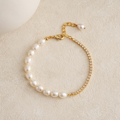 Saridews Minimalist Pearl Bracelet for Bridesmaids