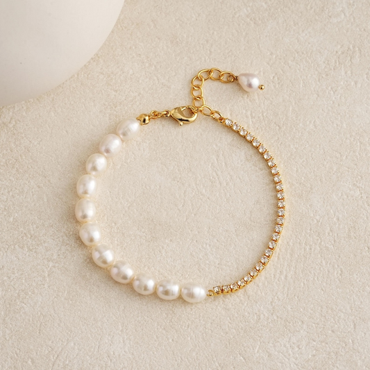 Saridews Minimalist Pearl Bracelet for Bridesmaids