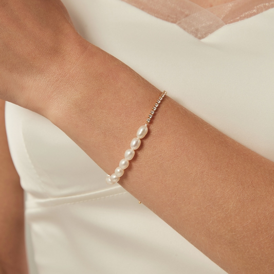 Dainty Pearl Bracelet for Bridesmaids