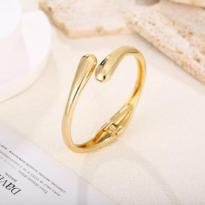 Saridews Gold Chunky Twist Bangle
